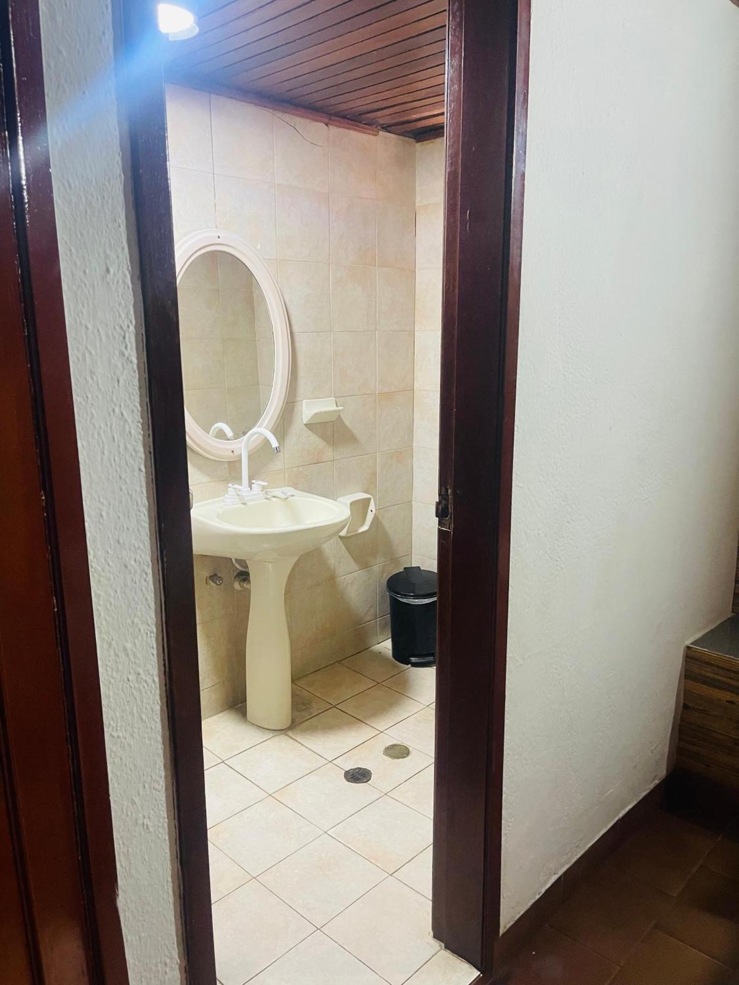 Hotel Brisas Del Mar 2022 Catia La Mar Dış mekan fotoğraf