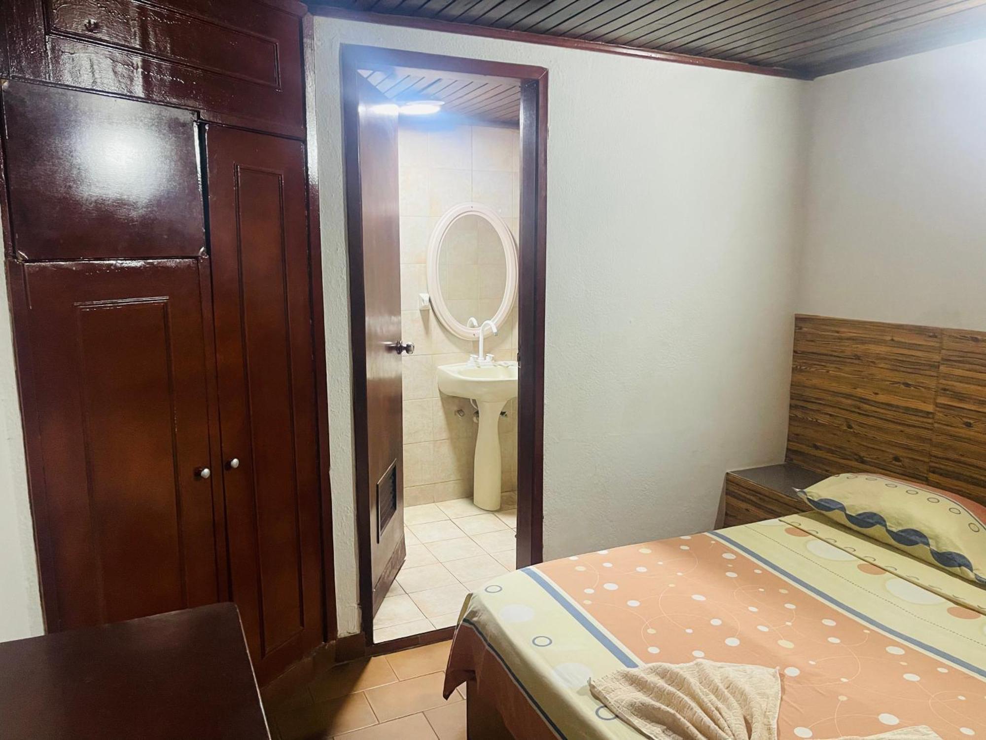 Hotel Brisas Del Mar 2022 Catia La Mar Dış mekan fotoğraf
