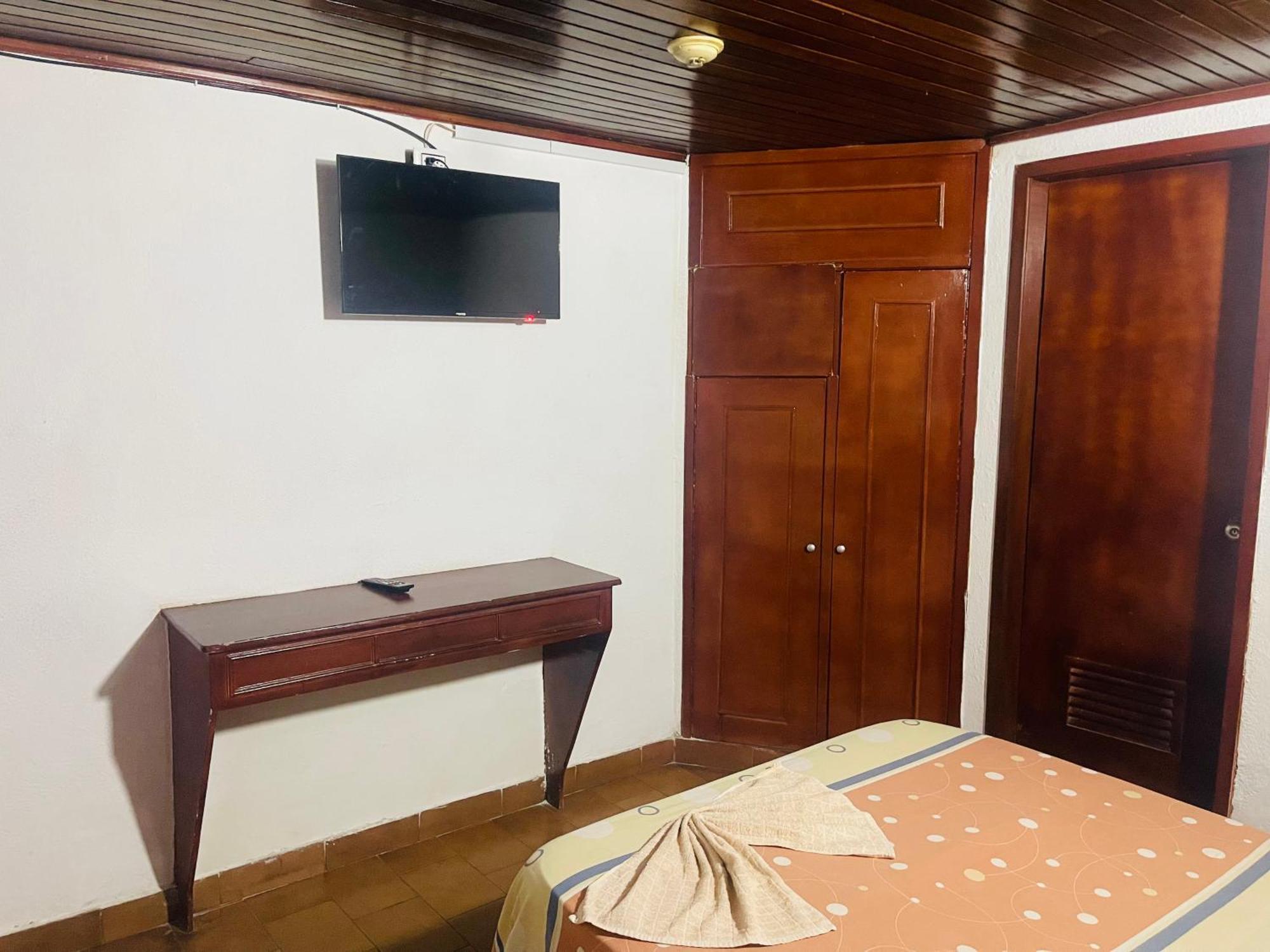 Hotel Brisas Del Mar 2022 Catia La Mar Dış mekan fotoğraf